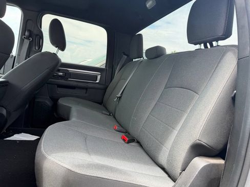 Used 2024 RAM 1500 Warlock AWD/4WD image 5