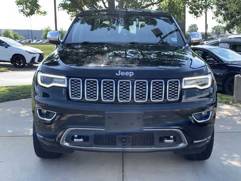 Used 2017 Jeep Grand Cherokee Overland w/ Jeep Active Safety Group AWD/4WD image 3