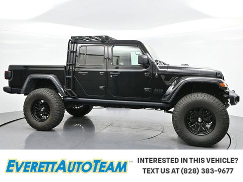 Used 2021 Jeep Gladiator Sport AWD/4WD image 1