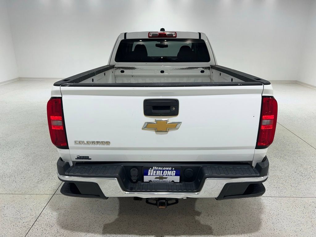 Used 2017 Chevrolet Colorado W/T w/ WT Convenience Package AWD/4WD image 4