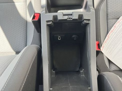 Used 2017 Ford Escape SE w/ Equipment Group 201A FWD image 31