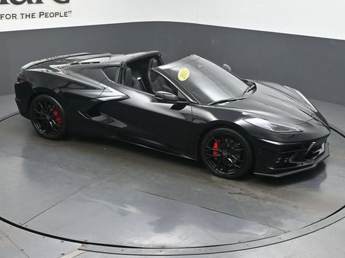 Used 2025 Chevrolet Corvette Stingray Coupe w/ Battery Protection Package RWD image 37