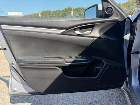 Used 2019 Honda Civic Sport image 10