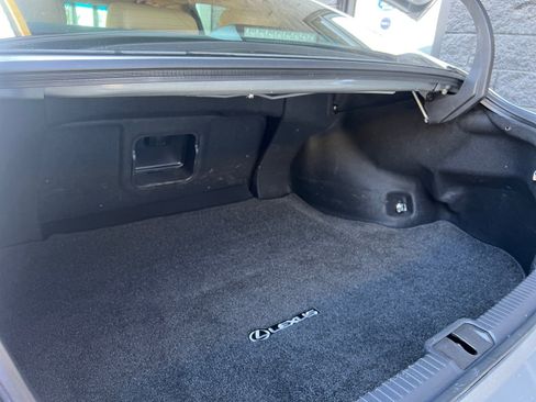 Used 2025 Lexus ES 300h w/ Premium Package FWD image 22