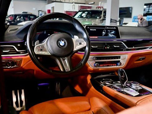Used 2022 BMW 750i xDrive w/ Luxury Rear Seating Package AWD/4WD image 28