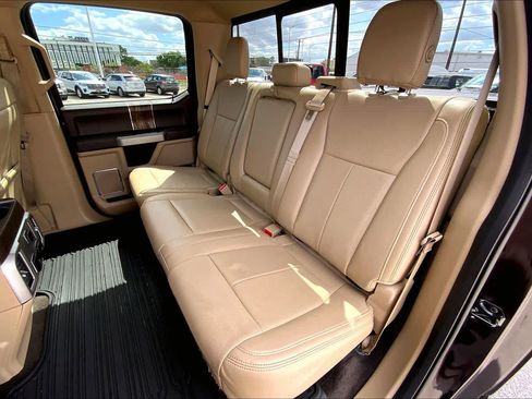 Used 2018 Ford F150 Lariat image 21