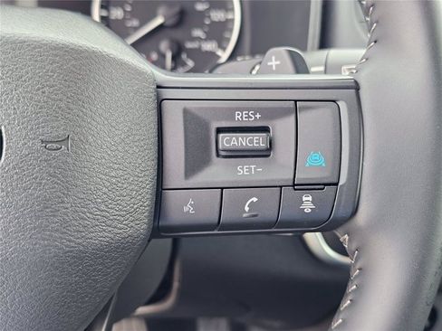 Used 2026 Nissan Rogue SV FWD image 20