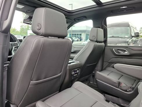 Used 2024 Chevrolet Tahoe Z71 w/ Luxury Package AWD/4WD image 24