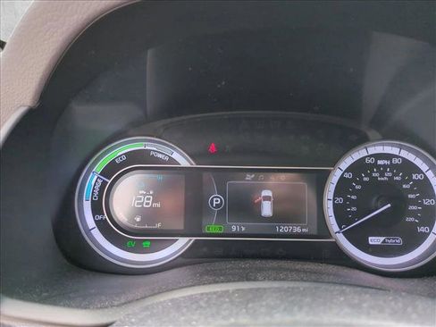 Used 2017 Kia Niro LX FWD image 12