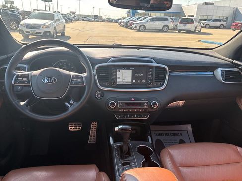 Used 2019 Kia Sorento SX AWD/4WD image 12