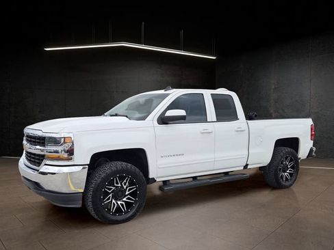 Used 2019 Chevrolet Silverado 1500 LT RWD image 3