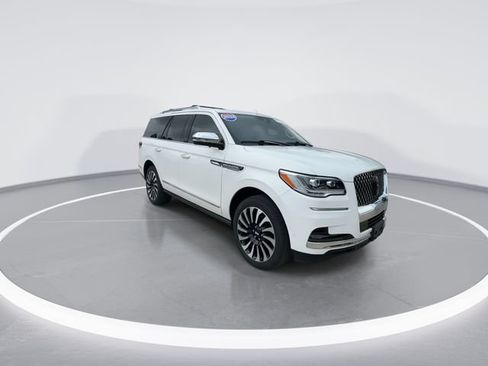 Certified 2024 Lincoln Navigator Black Label AWD/4WD image 1