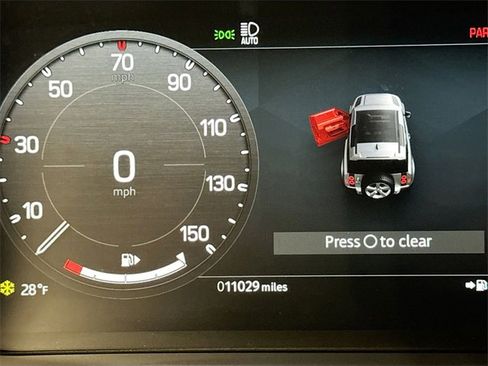 Used 2023 Land Rover Defender 110 75th Limited Edition image 12