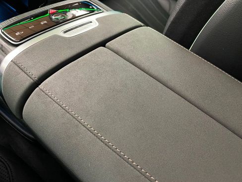 Used 2023 Mercedes-Benz EQS 580 4MATIC SUV image 47