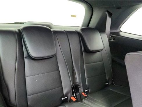 Used 2025 Mercedes-Benz GLS 450 4MATIC image 29