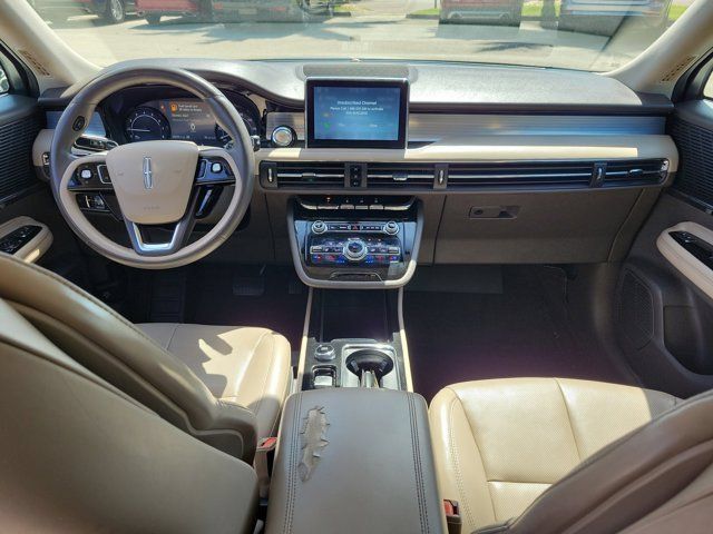 Certified 2022 Lincoln Corsair FWD w/ Equipment Group 101A image 18