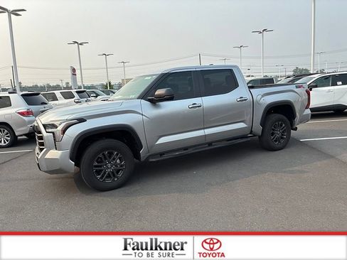 Used 2025 Toyota Tundra SR5 w/ SX Package AWD/4WD image 16