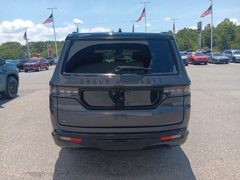 Used 2024 Jeep Grand Wagoneer Series III w/ Quick Order Packagew 28T AWD/4WD image 5