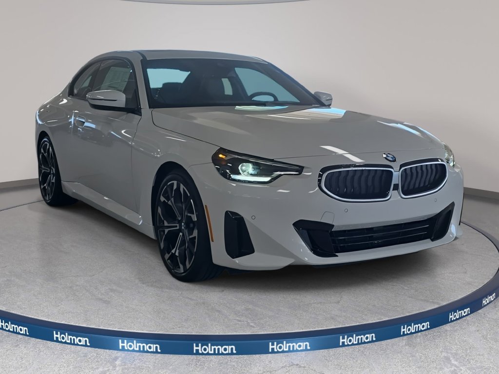 Used 2026 BMW 230i Coupe w/ Convenience Package RWD image 3
