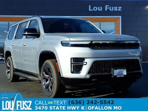 New 2026 Jeep Grand Wagoneer Limited w/ HD Trailer Tow Package image 1