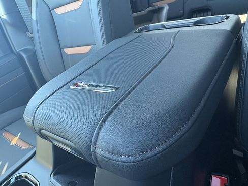 New 2026 GMC Sierra 3500 AT4 w/ AT4 Premium Plus Package AWD/4WD image 29