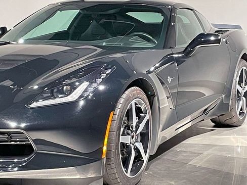 Used 2015 Chevrolet Corvette Stingray Coupe w/ 2LT Preferred Equipment Group image 13