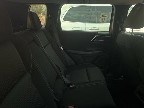 Used 2022 Mitsubishi Outlander ES image 8