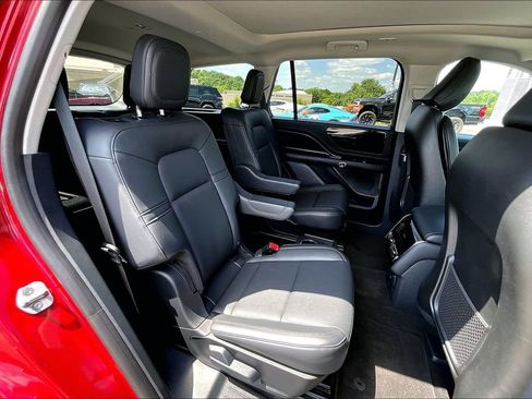 Used 2025 Lincoln Aviator 2WD w/ Jet Appearance Package image 27