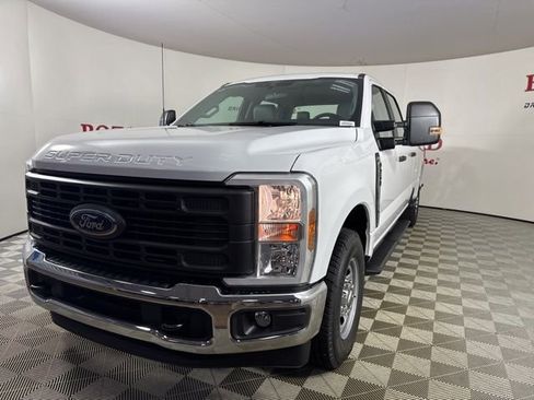 New 2026 Ford F250 XL w/ XL Chrome Package image 3