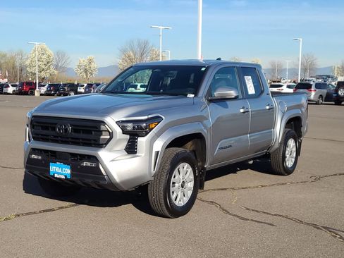 Used 2024 Toyota Tacoma SR5 image 1