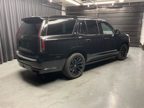 Used 2023 Cadillac Escalade Sport w/ LPO, ONYX Package image 4