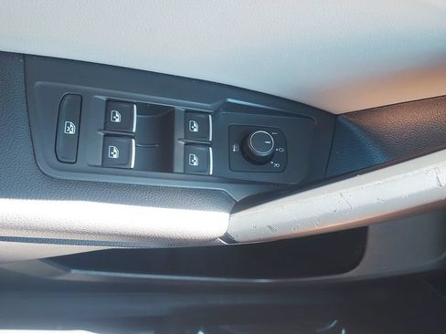 Used 2019 Volkswagen Tiguan SE w/ 3rd Row Seat Package AWD/4WD image 24