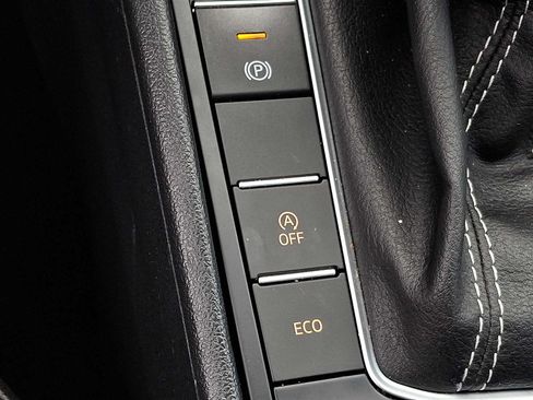 Used 2023 Volkswagen Jetta SE FWD image 21