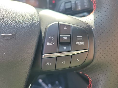 Used 2025 Ford Escape ST-Line w/ Tech Pack #1 FWD image 23