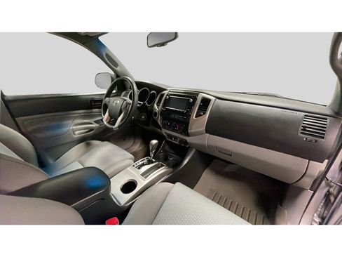 Used 2014 Toyota Tacoma 4x4 Double Cab image 17