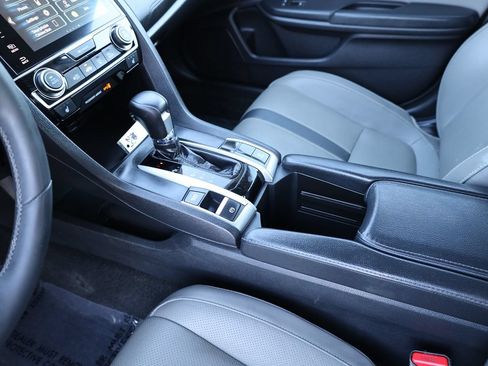 Used 2016 Honda Civic Touring image 31