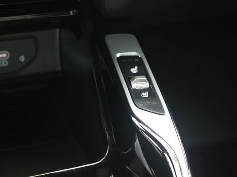 Certified 2025 Kia Sorento SX Prestige image 36