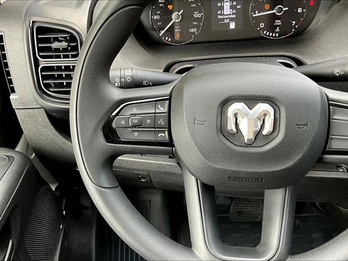 Used 2025 RAM ProMaster 2500 image 18