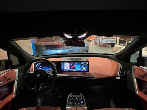 New 2026 BMW iX xDrive60 w/ M Sport Package image 14