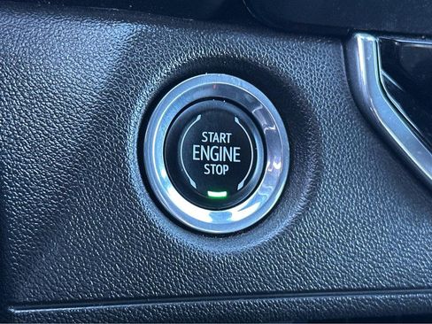 Used 2023 Chevrolet Colorado W/T image 23