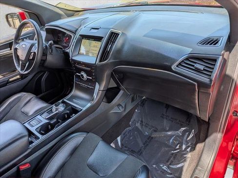 Used 2019 Ford Edge ST w/ Equipment Group 401A AWD/4WD image 19