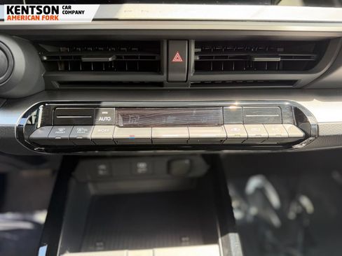 Used 2026 Toyota Prius LE FWD image 23