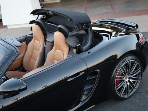 Used 2018 Porsche 718 Boxster S image 61