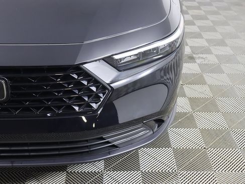 Used 2023 Honda Accord EX image 13