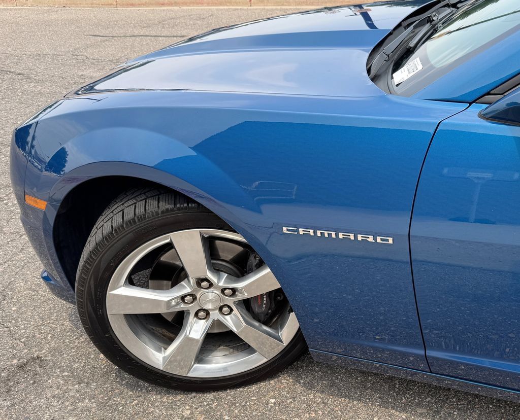 Used 2010 Chevrolet Camaro SS w/ RS Package RWD image 13