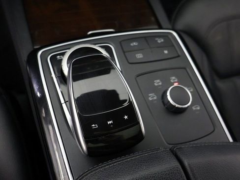 Used 2019 Mercedes-Benz GLS 450 4MATIC w/ Premium 1 Package image 58