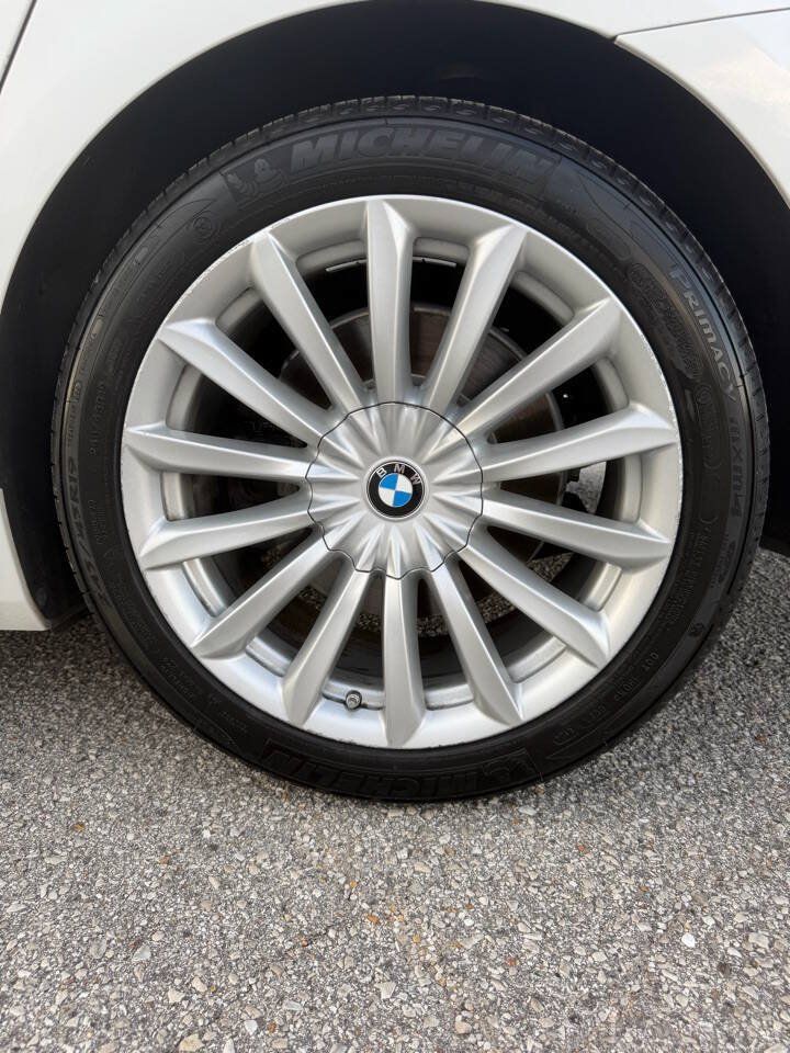 Used 2017 BMW 740i RWD image 12