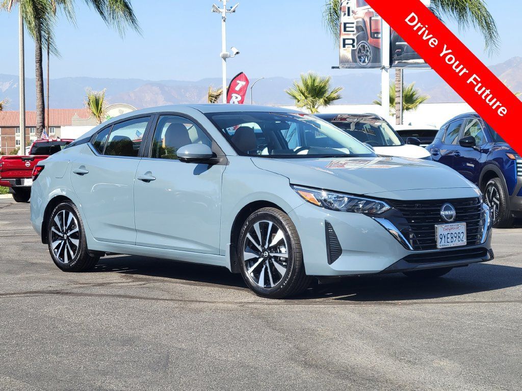 Used 2025 Nissan Sentra SV w/ SV Premium Package FWD image 38