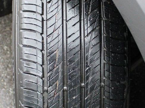 Used 2024 Nissan Pathfinder SL image 13