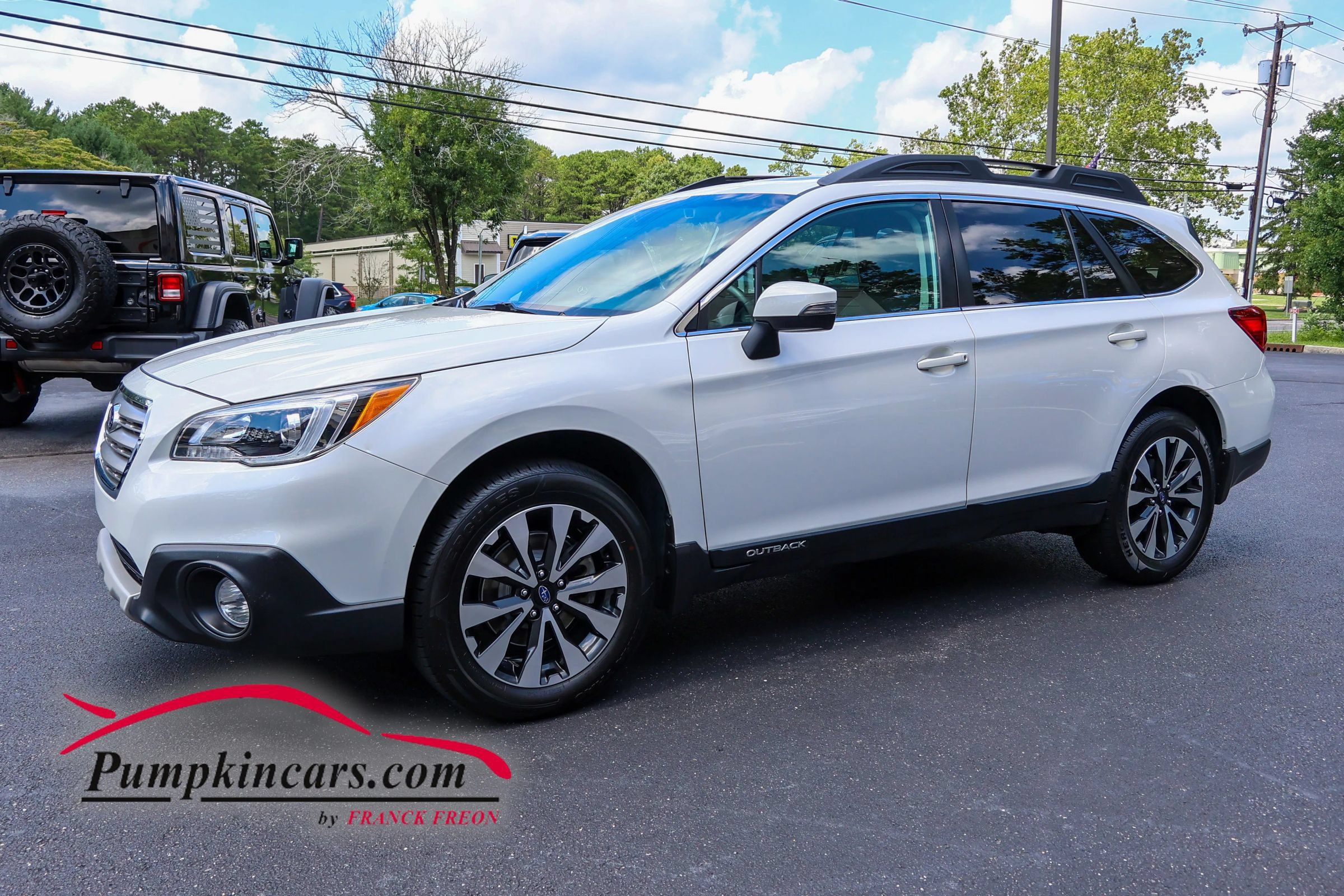 Used 2017 Subaru Outback 2.5i Limited AWD/4WD image 2